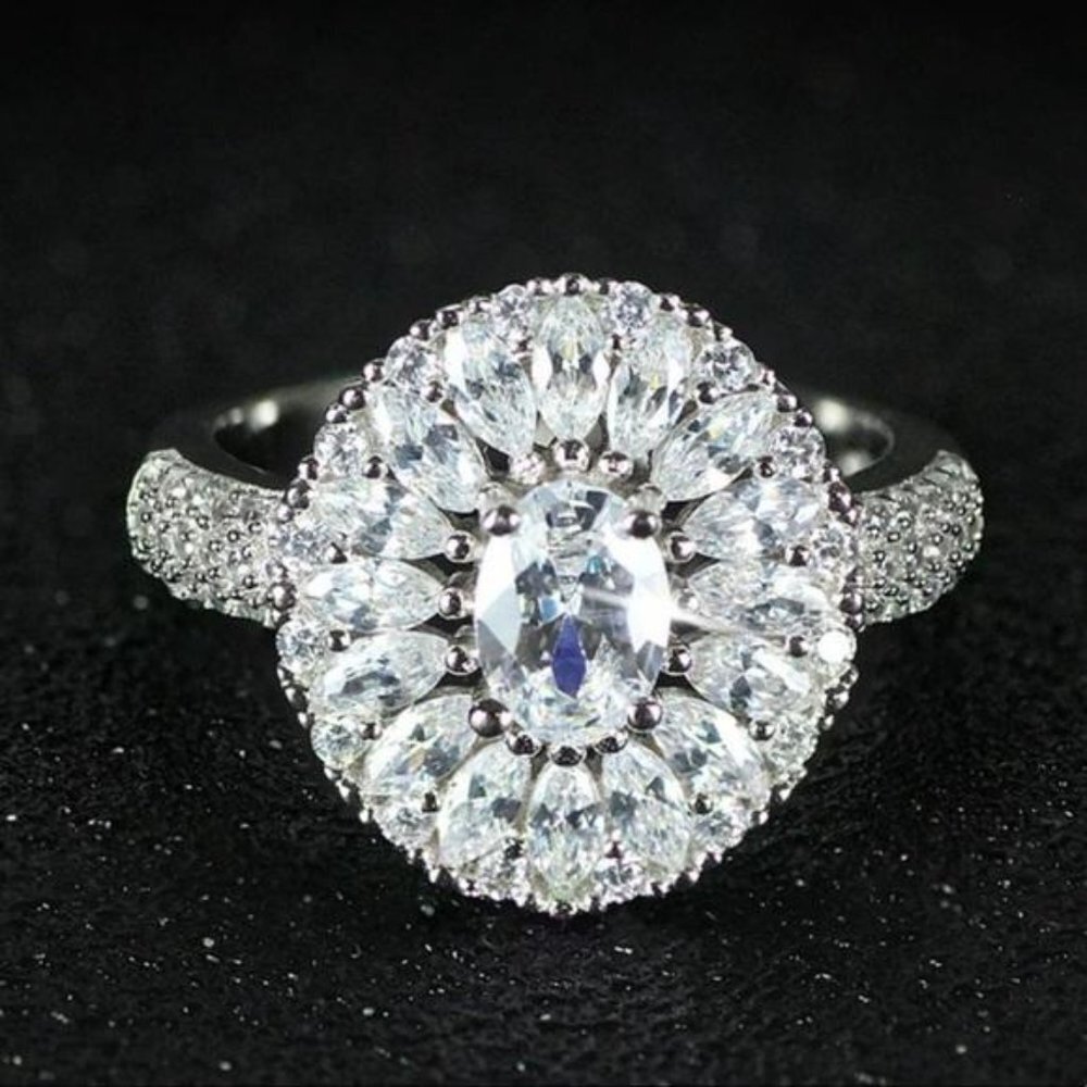 NEW 925 STERLING SILVER ROUND DIAMOND RING, CUTE RING, SHINY RING. - Picture 3 of 4